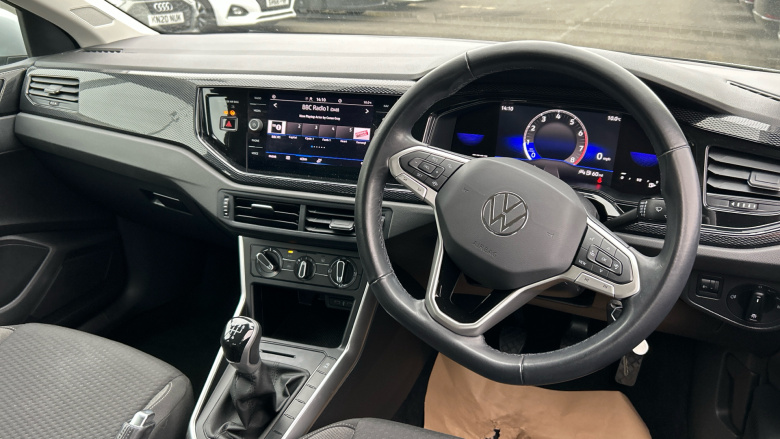 Volkswagen Polo 1.0 Life 5dr Petrol Hatchback